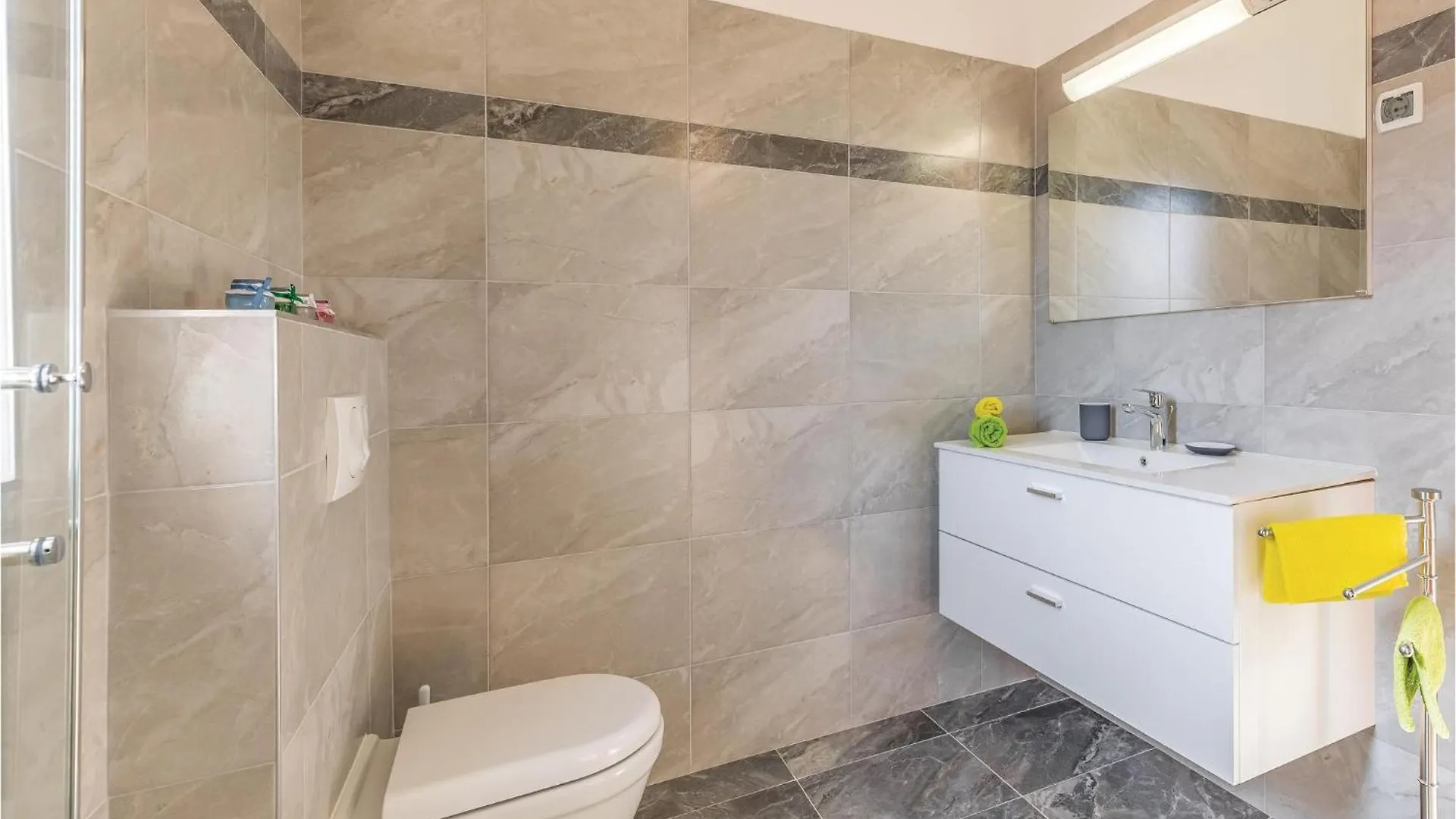 Amazing Apartment In Pula With Wifi